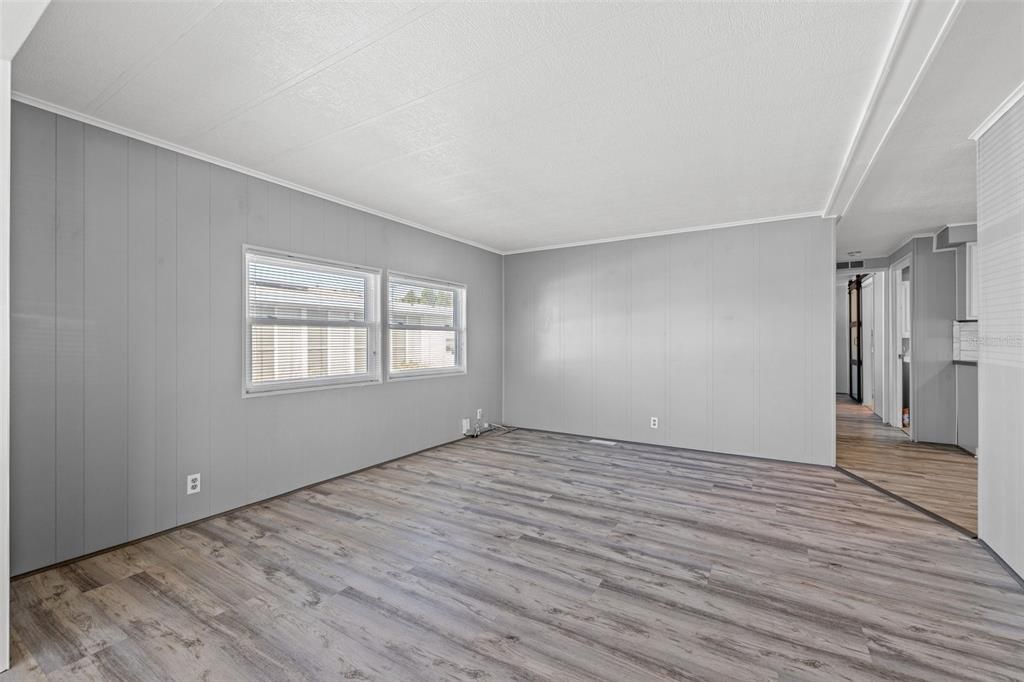 For Sale: $152,900 (2 beds, 2 baths, 1152 Square Feet)