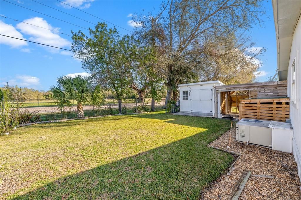 For Sale: $152,900 (2 beds, 2 baths, 1152 Square Feet)