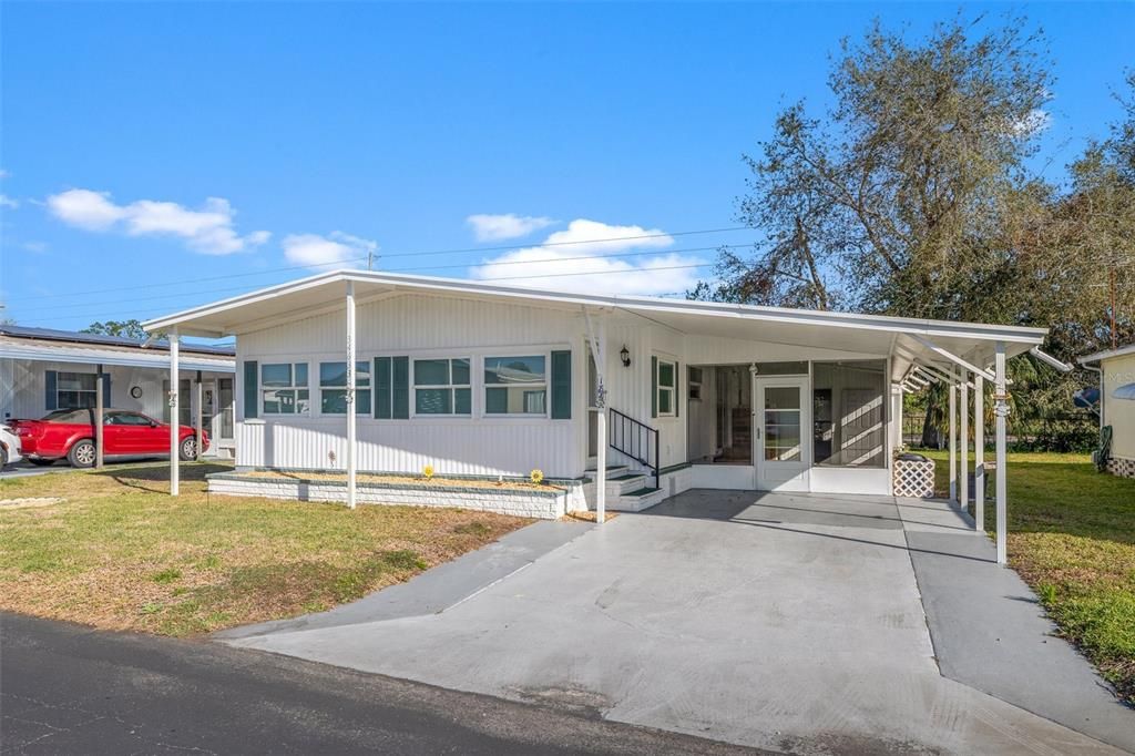 For Sale: $152,900 (2 beds, 2 baths, 1152 Square Feet)