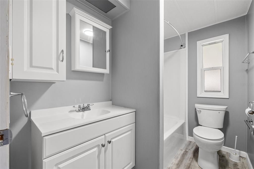 For Sale: $152,900 (2 beds, 2 baths, 1152 Square Feet)