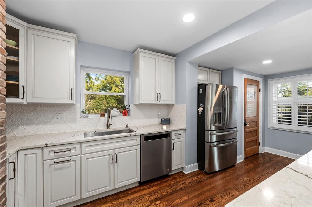 待售: $724,000 (4 贝兹, 3 浴室, 2480 平方英尺)