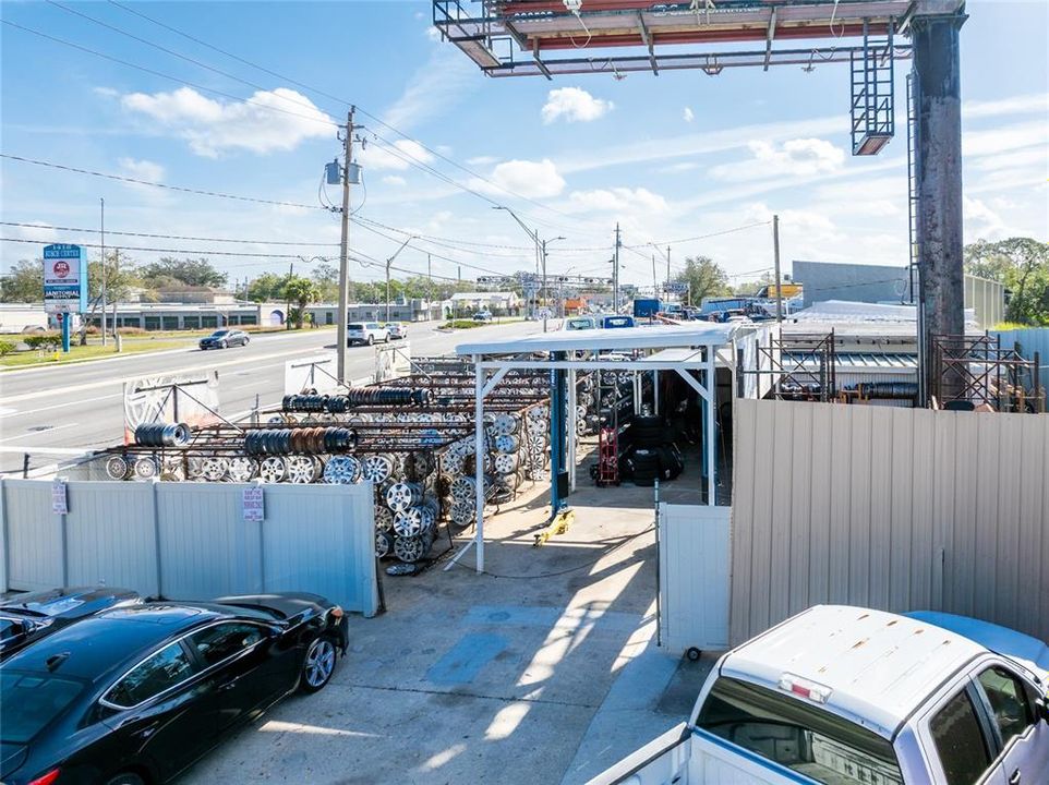 合同活跃: $495,000 (0 贝兹, 0 浴室, 2438 平方英尺)