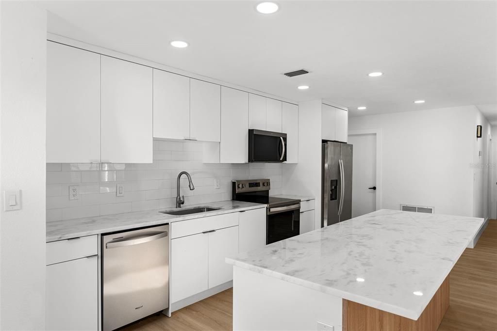 Active With Contract: $545,000 (3 beds, 2 baths, 2016 Square Feet)