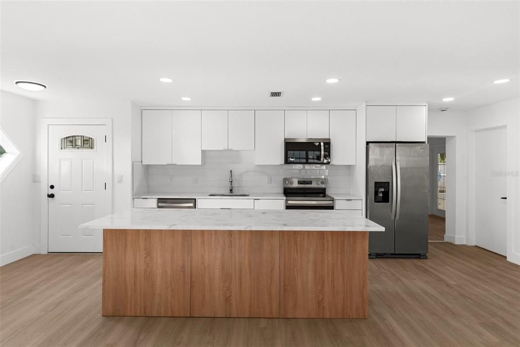 Active With Contract: $545,000 (3 beds, 2 baths, 2016 Square Feet)