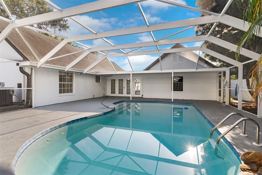 Active With Contract: $545,000 (3 beds, 2 baths, 2016 Square Feet)