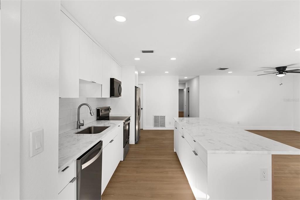 Active With Contract: $545,000 (3 beds, 2 baths, 2016 Square Feet)