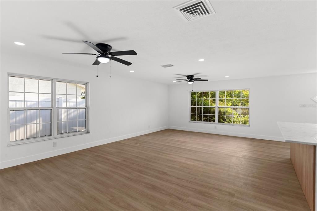 Active With Contract: $545,000 (3 beds, 2 baths, 2016 Square Feet)