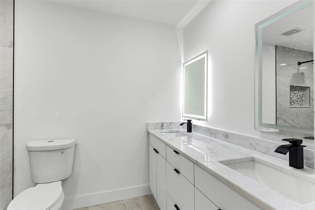 Active With Contract: $545,000 (3 beds, 2 baths, 2016 Square Feet)