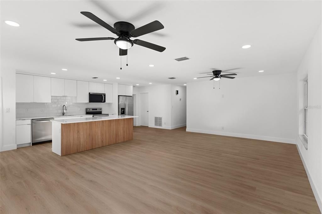 Active With Contract: $545,000 (3 beds, 2 baths, 2016 Square Feet)