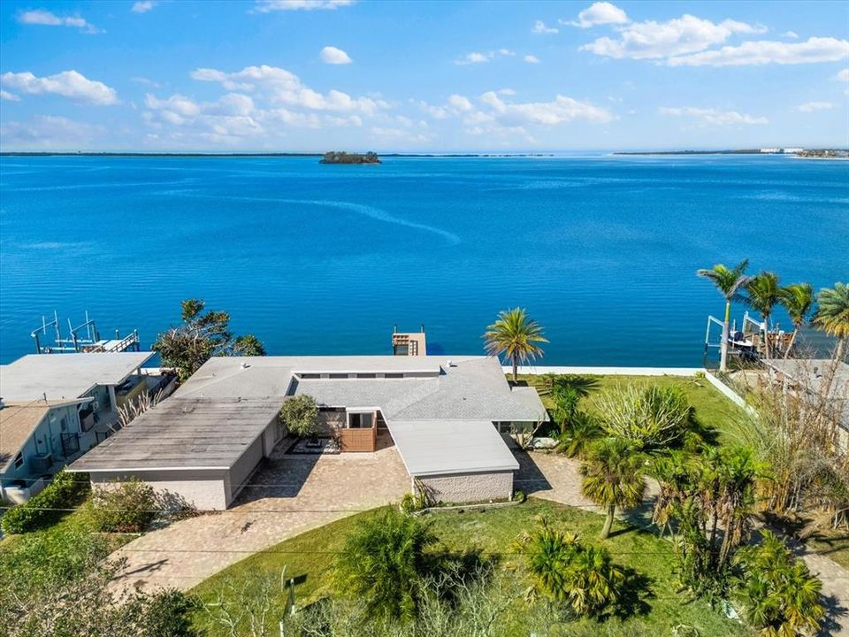 For Sale: $1,470,000 (0.18 acres)