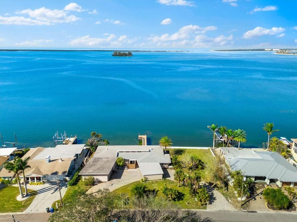 For Sale: $1,470,000 (0.18 acres)