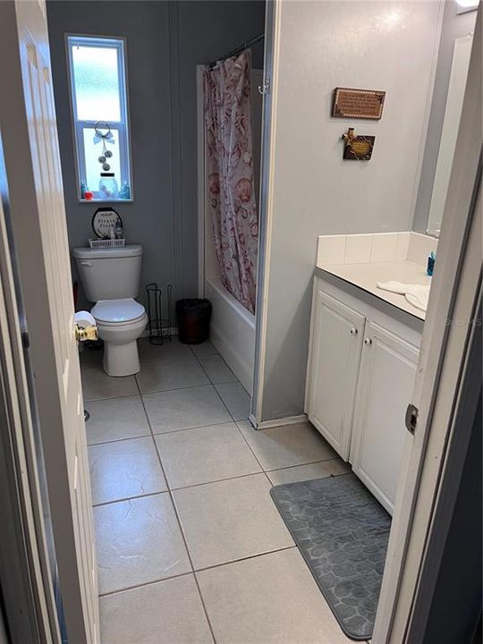 待售: $200,000 (3 贝兹, 2 浴室, 1404 平方英尺)