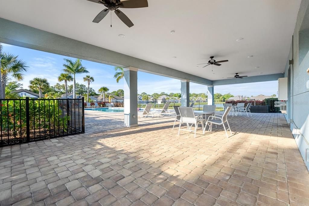 待售: $350,000 (2 贝兹, 2 浴室, 1462 平方英尺)