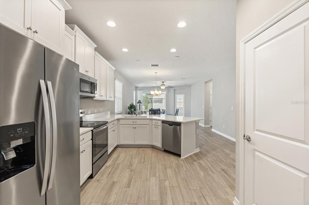 待售: $350,000 (2 贝兹, 2 浴室, 1462 平方英尺)