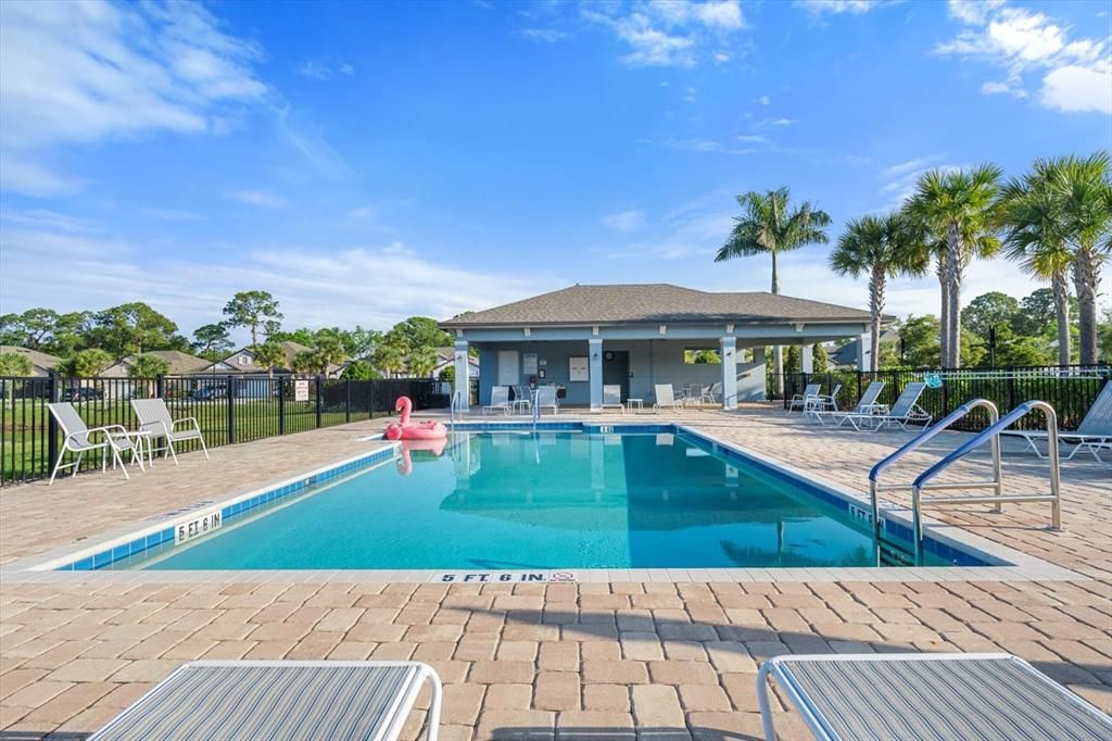 待售: $350,000 (2 贝兹, 2 浴室, 1462 平方英尺)