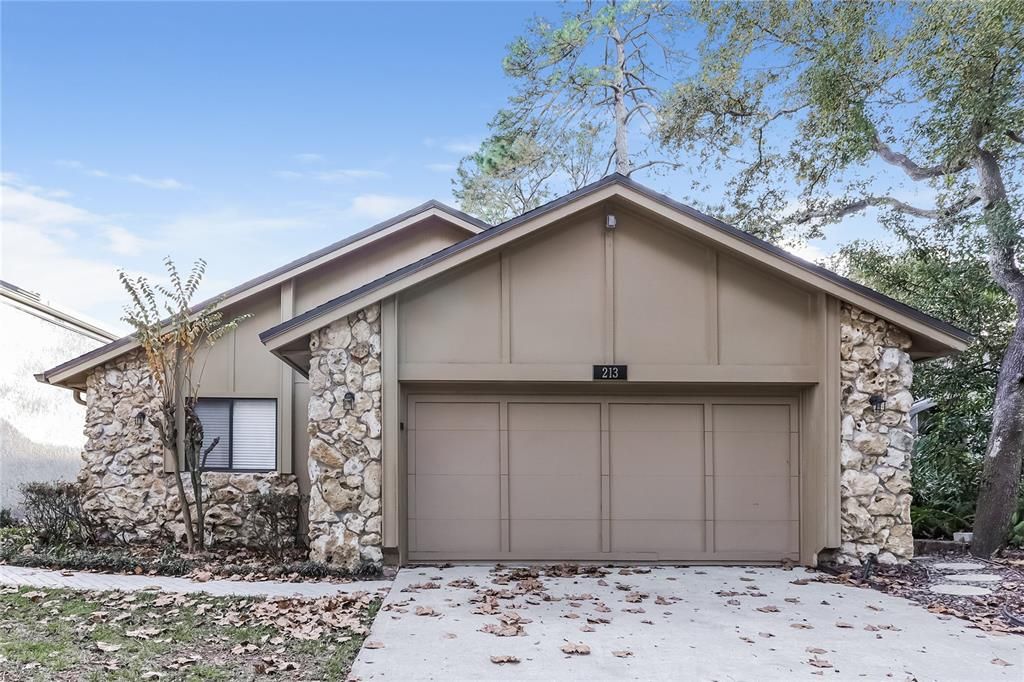 Recently Rented: $2,545 (3 beds, 2 baths, 1846 Square Feet)
