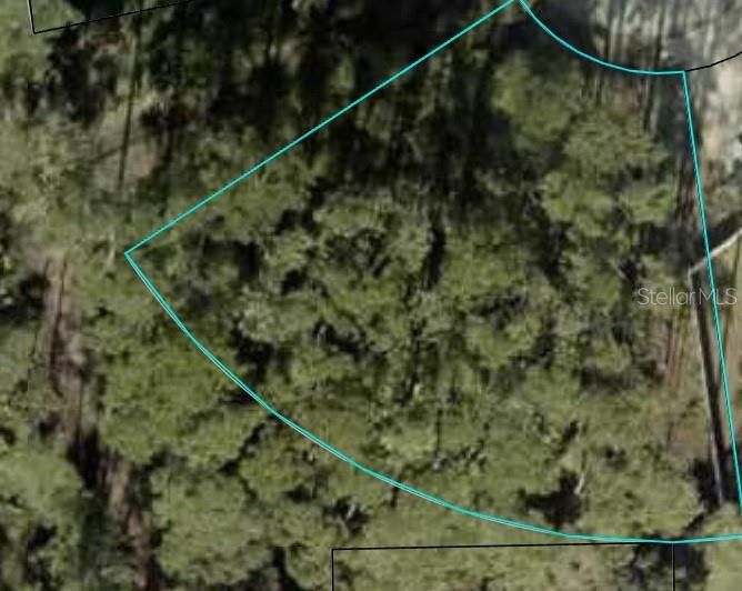 最近售出: $82,000 (0.27 acres)