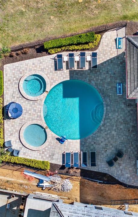 Active With Contract: $1,790,400 (8 beds, 8 baths, 6135 Square Feet)