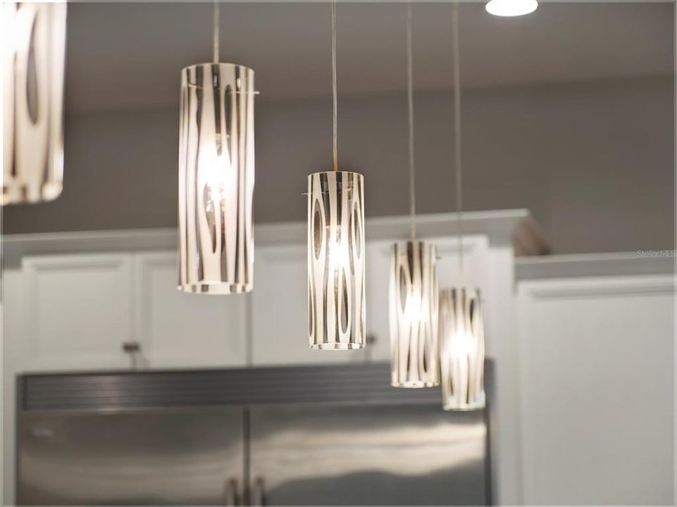 Active With Contract: $1,790,400 (8 beds, 8 baths, 6135 Square Feet)