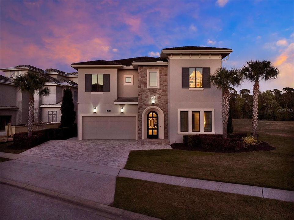 Active With Contract: $1,790,400 (8 beds, 8 baths, 6135 Square Feet)