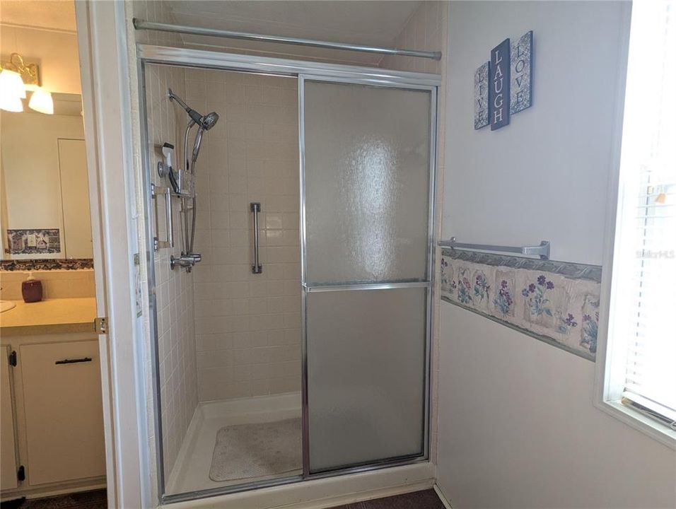 На продажу: $118,000 (2 спален, 2 ванн, 1104 Квадратных фут)