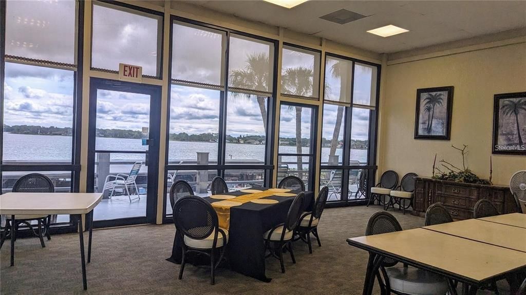 На продажу: $118,000 (2 спален, 2 ванн, 1104 Квадратных фут)