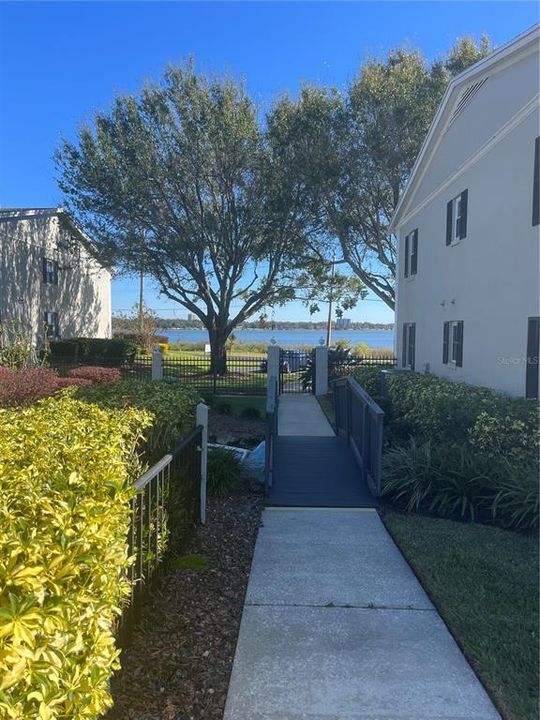 На продажу: $130,000 (2 спален, 1 ванн, 1050 Квадратных фут)