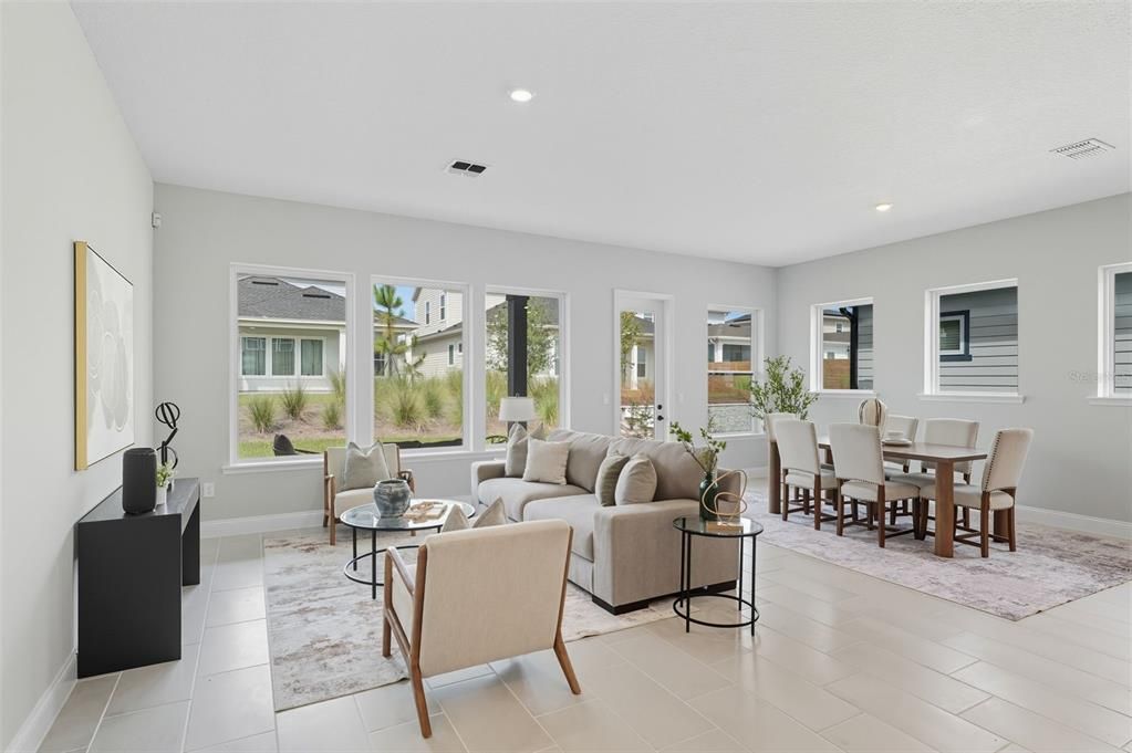 Activo con contrato: $669,990 (4 camas, 4 baños, 2989 Pies cuadrados)