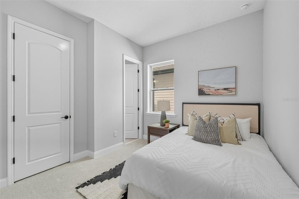 Activo con contrato: $669,990 (4 camas, 4 baños, 2989 Pies cuadrados)