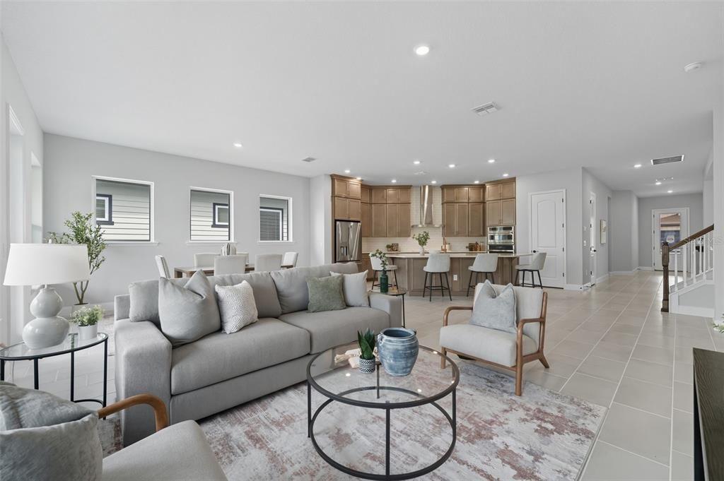 Activo con contrato: $669,990 (4 camas, 4 baños, 2989 Pies cuadrados)