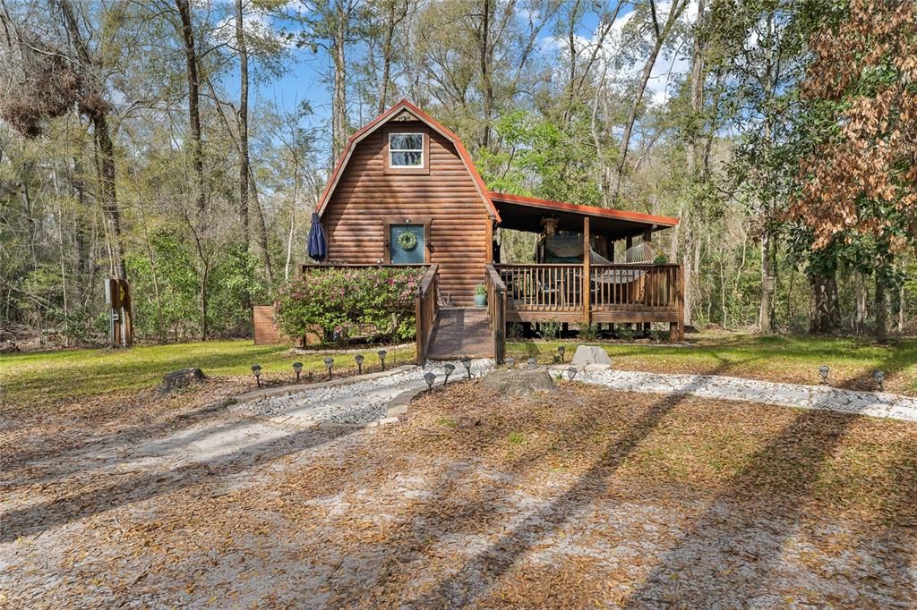 Недавно продано: $299,000 (1 спален, 1 ванн, 416 Квадратных фут)