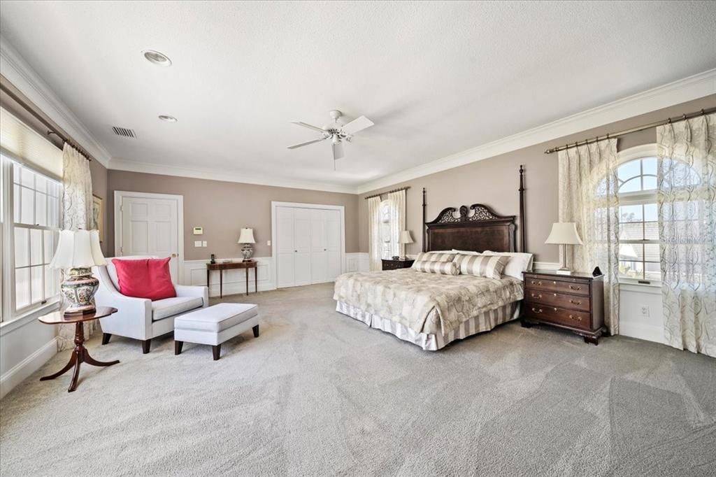 For Sale: $2,700,000 (6 beds, 6 baths, 6246 Square Feet)