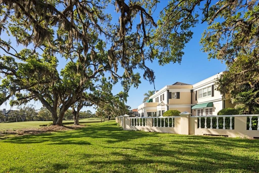 For Sale: $2,700,000 (6 beds, 6 baths, 6246 Square Feet)