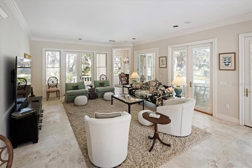 For Sale: $2,700,000 (6 beds, 6 baths, 6246 Square Feet)