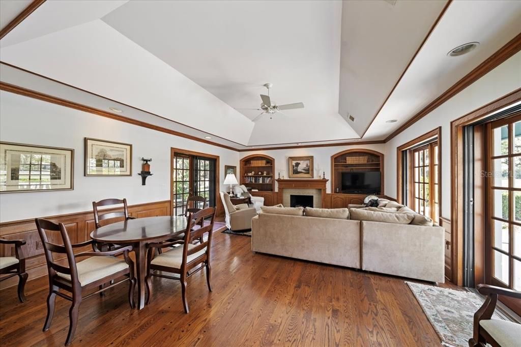 For Sale: $2,700,000 (6 beds, 6 baths, 6246 Square Feet)