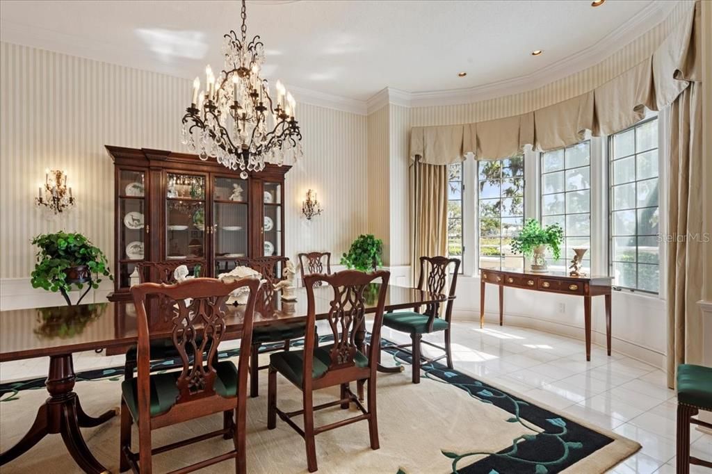 For Sale: $2,700,000 (6 beds, 6 baths, 6246 Square Feet)