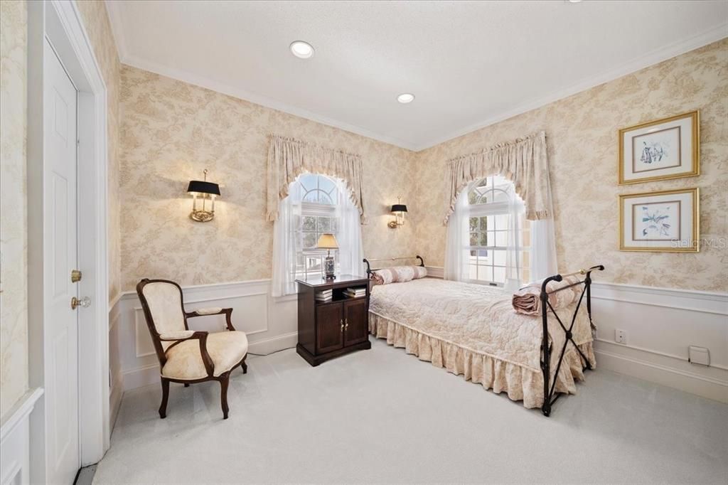 For Sale: $2,700,000 (6 beds, 6 baths, 6246 Square Feet)