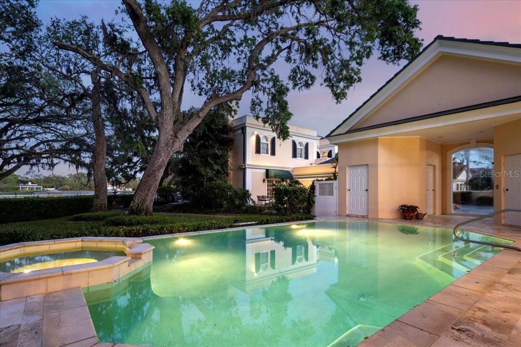 For Sale: $2,700,000 (6 beds, 6 baths, 6246 Square Feet)