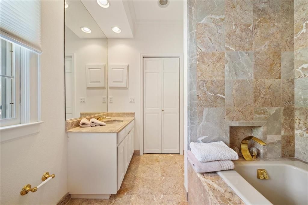 For Sale: $2,700,000 (6 beds, 6 baths, 6246 Square Feet)