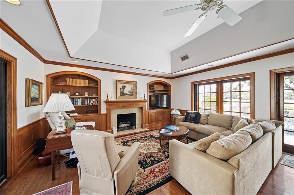 For Sale: $2,700,000 (6 beds, 6 baths, 6246 Square Feet)