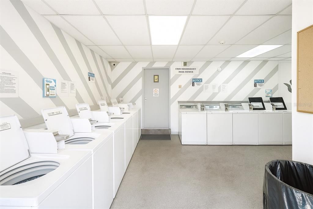 For Sale: $70,000 (2 beds, 1 baths, 876 Square Feet)