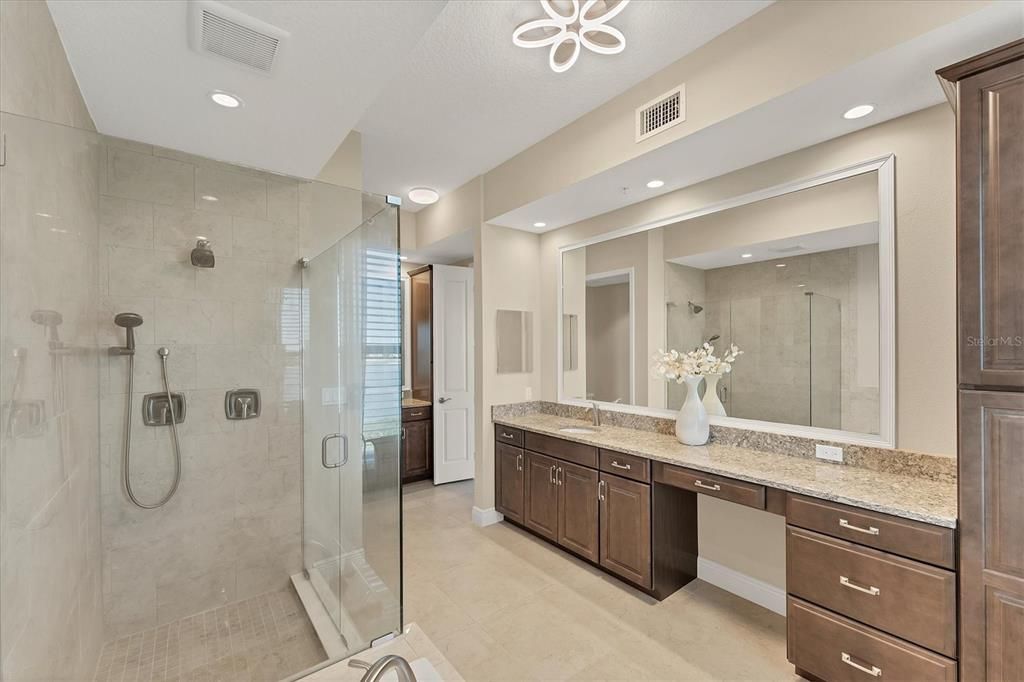 待售: $1,295,000 (3 贝兹, 3 浴室, 2607 平方英尺)