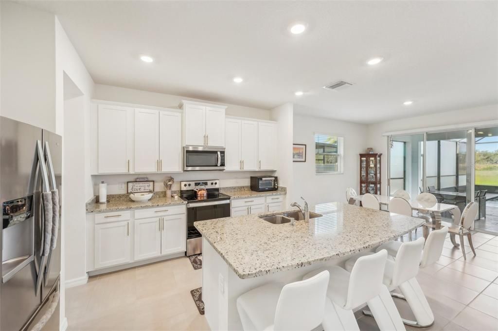 For Sale: $599,500 (4 beds, 3 baths, 3362 Square Feet)