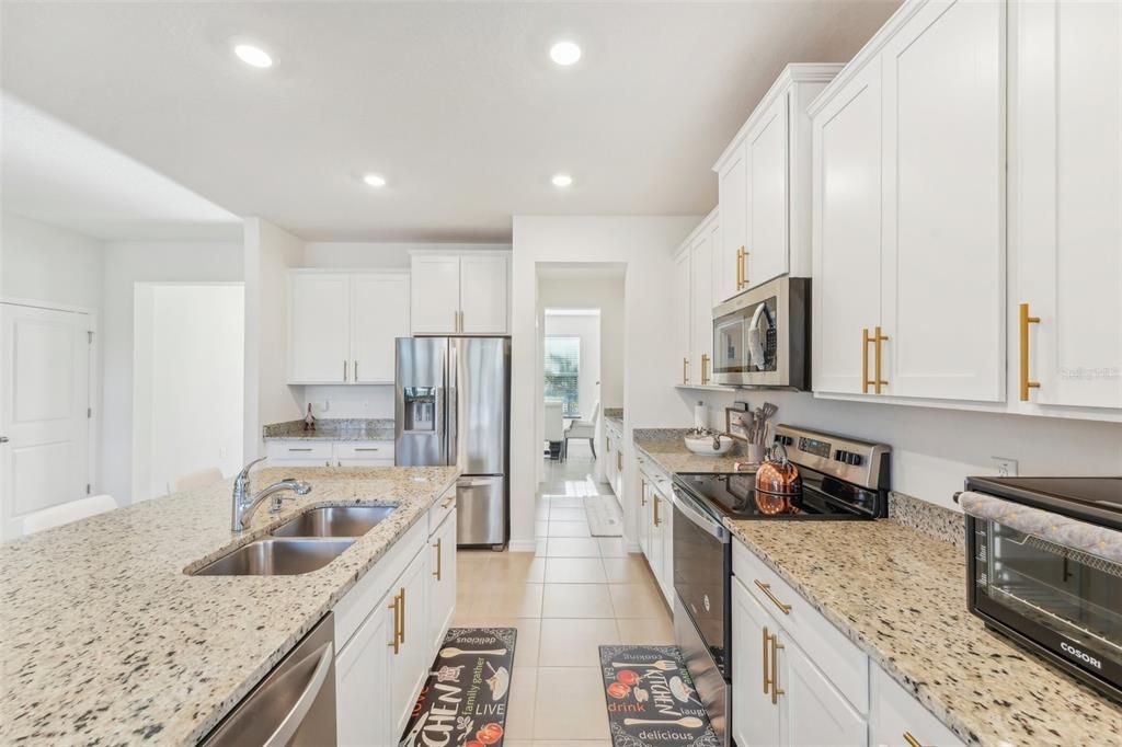 For Sale: $599,500 (4 beds, 3 baths, 3362 Square Feet)