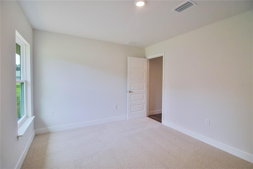 En Venta: $407,650 (4 camas, 3 baños, 2516 Pies cuadrados)