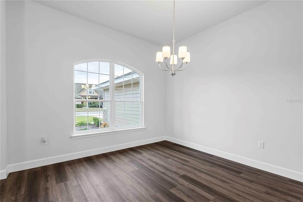 En Venta: $407,650 (4 camas, 3 baños, 2516 Pies cuadrados)