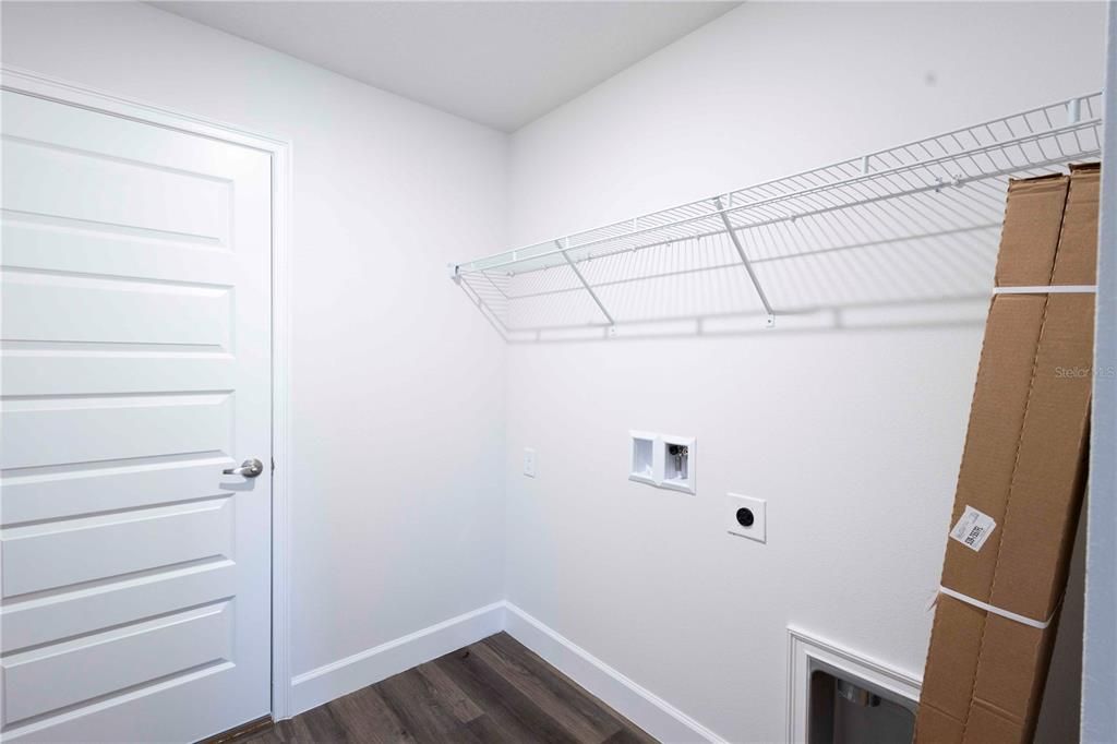 En Venta: $407,650 (4 camas, 3 baños, 2516 Pies cuadrados)