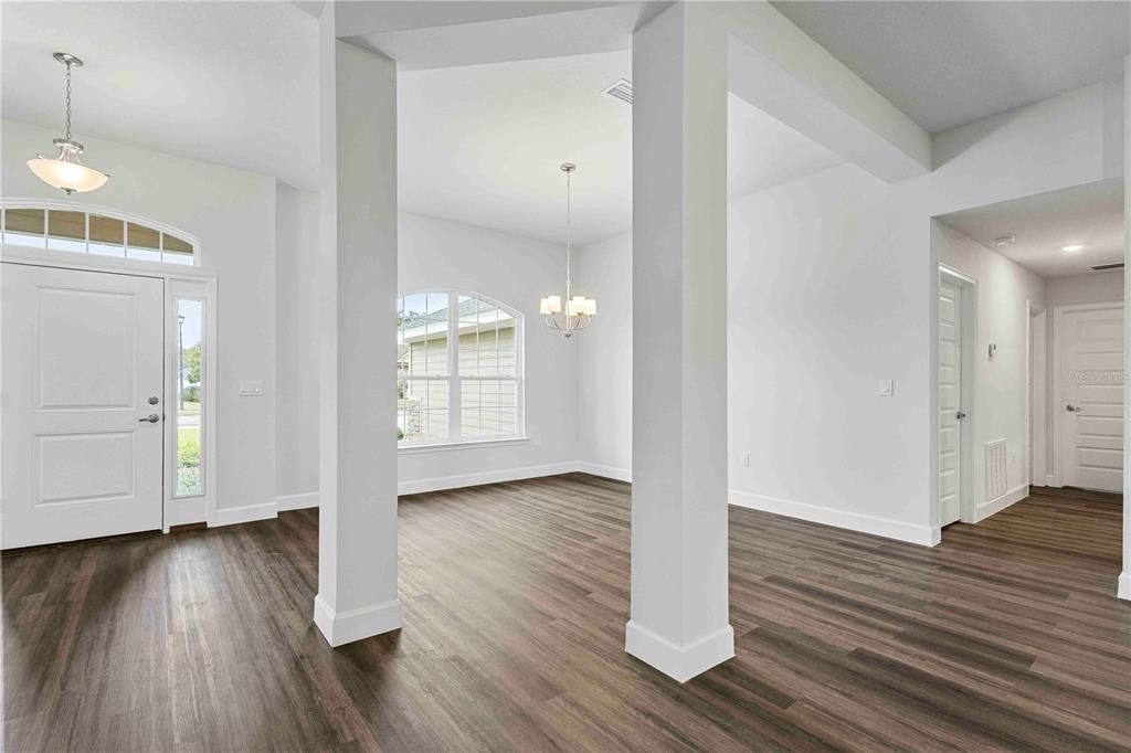 En Venta: $407,650 (4 camas, 3 baños, 2516 Pies cuadrados)