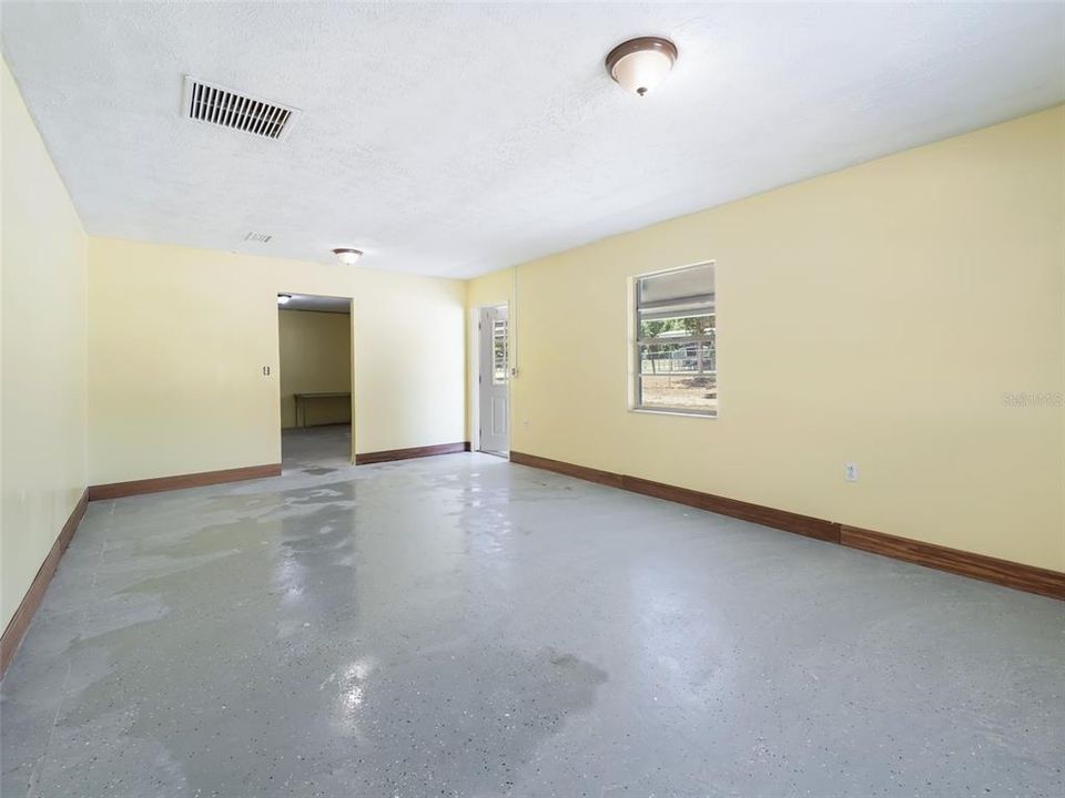 На продажу: $625,000 (6 спален, 5 ванн, 6704 Квадратных фут)