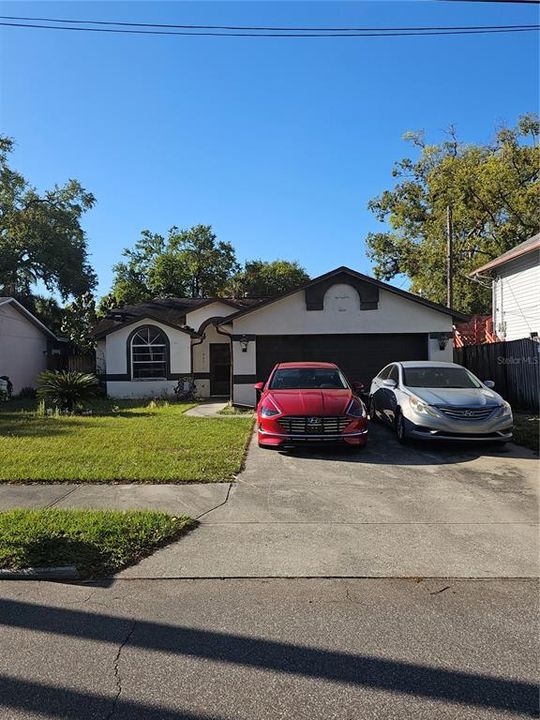 Recently Sold: $225,000 (3 beds, 2 baths, 1260 Square Feet)